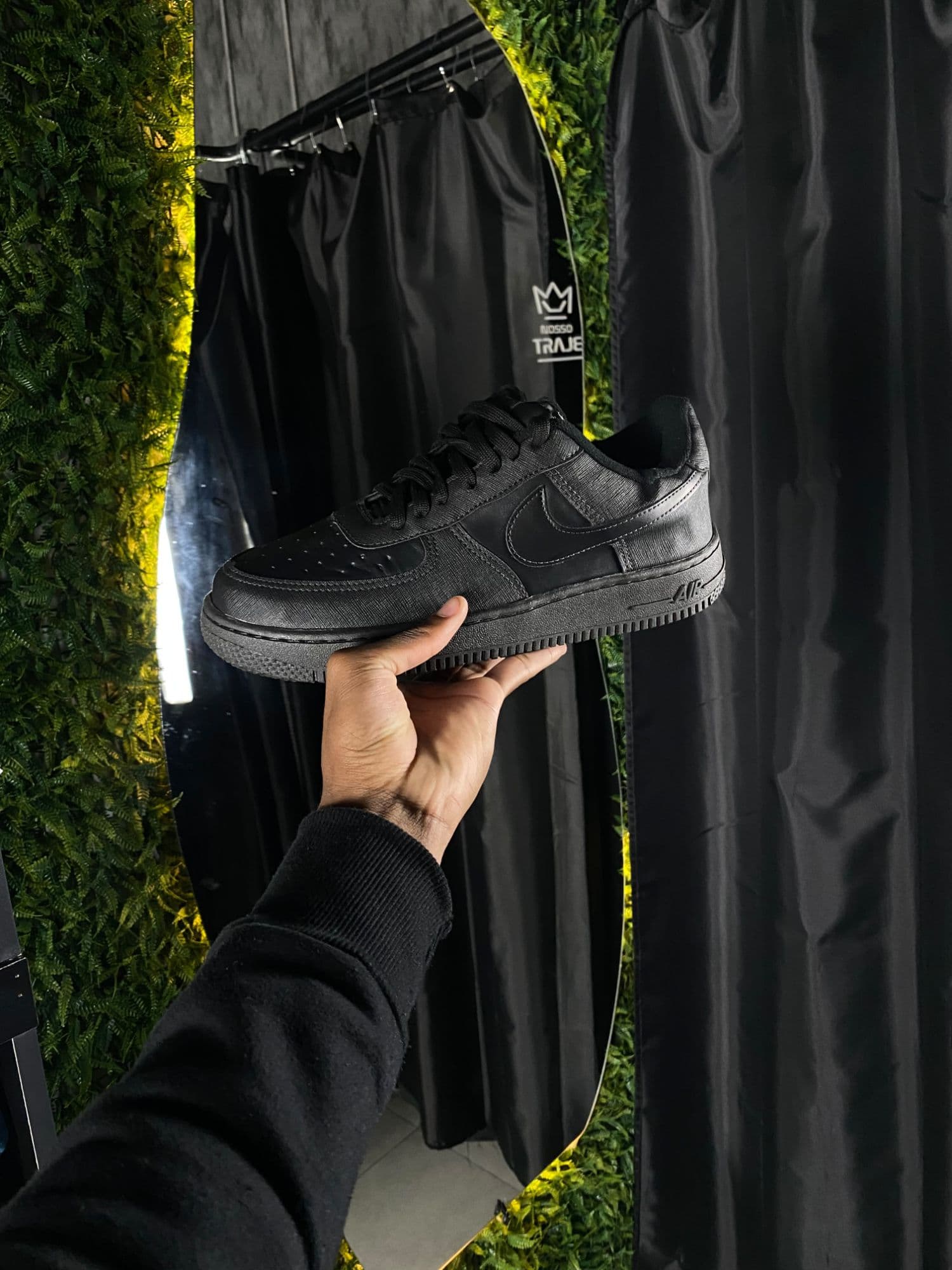 Nike Air Force 1 All Black